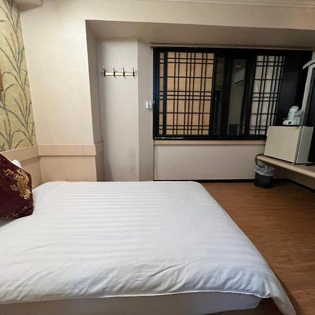 Boston Hotel Chiayi City Exterior foto