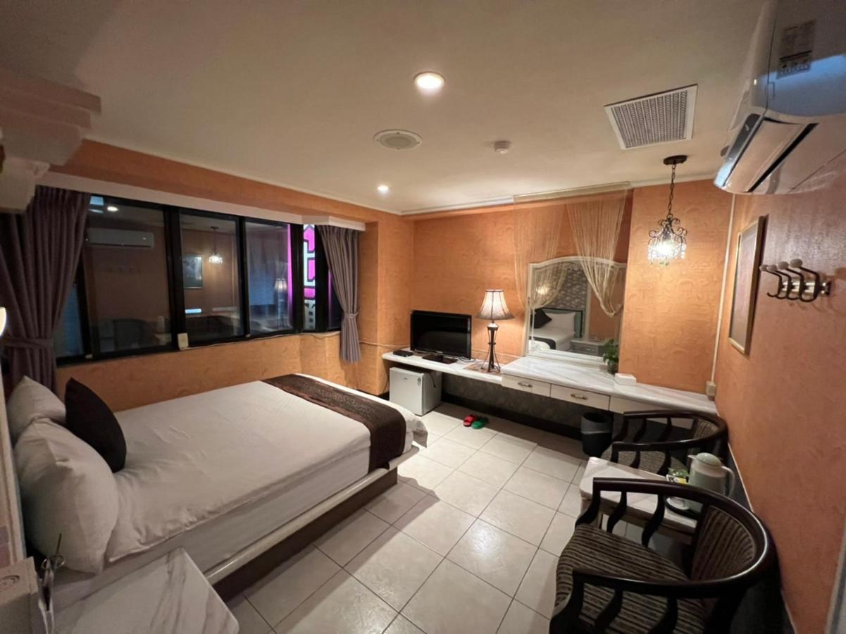 Boston Hotel Chiayi City Exterior foto