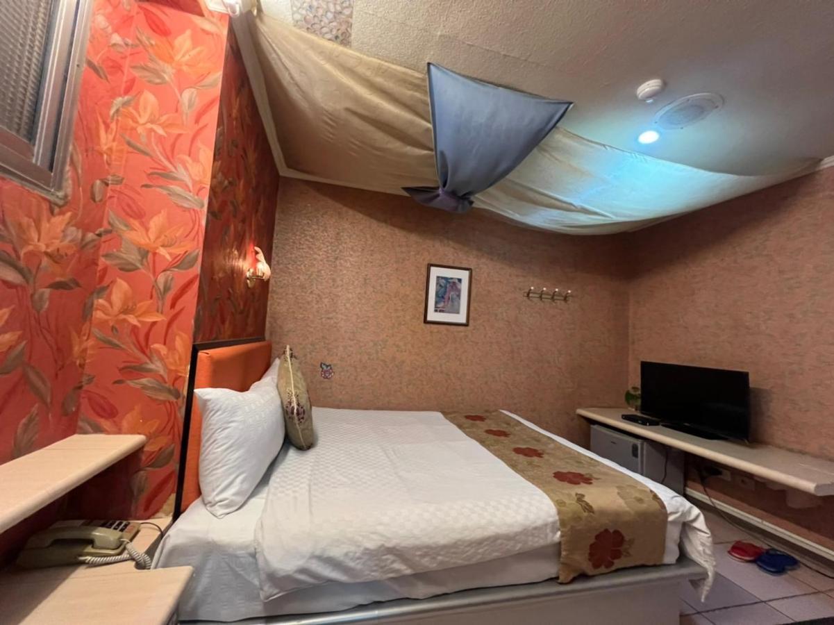 Boston Hotel Chiayi City Exterior foto