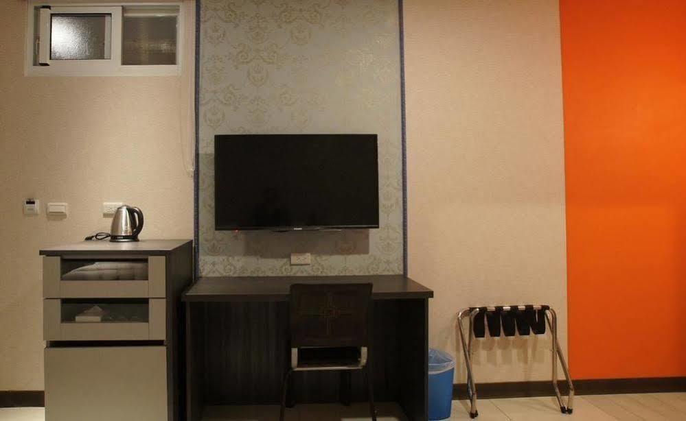Boston Hotel Chiayi City Exterior foto