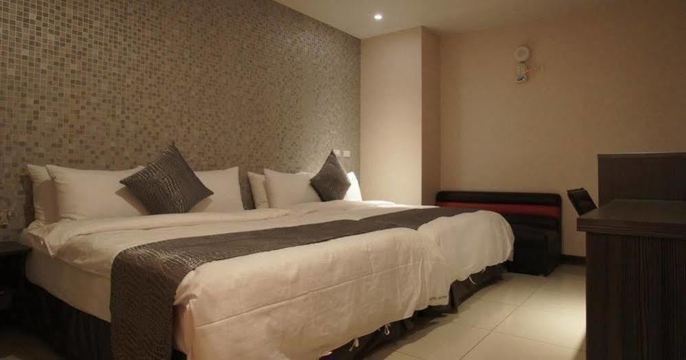 Boston Hotel Chiayi City Exterior foto