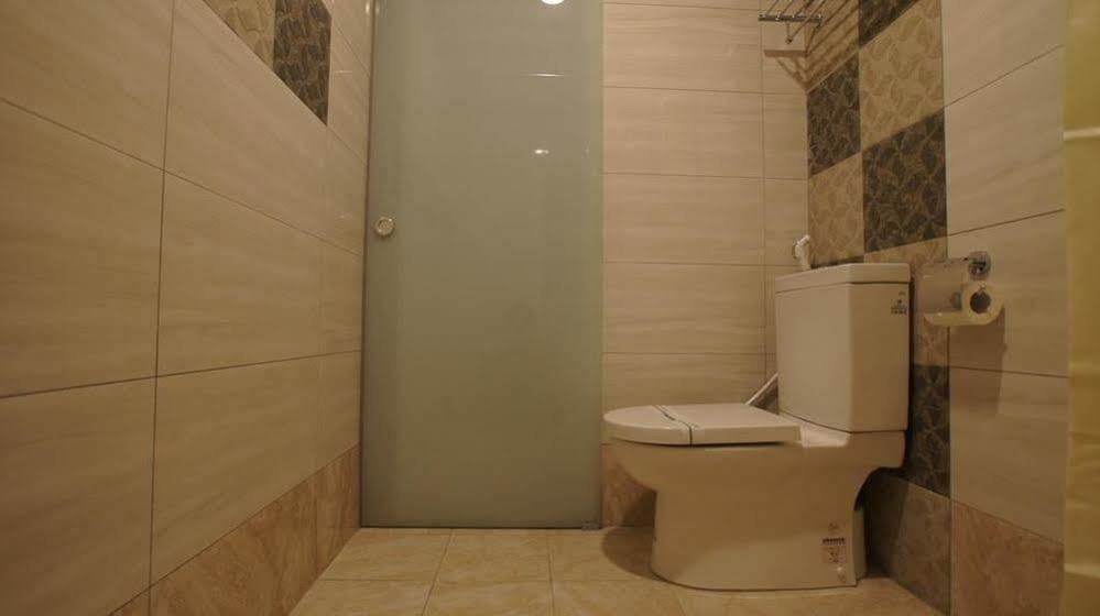 Boston Hotel Chiayi City Exterior foto
