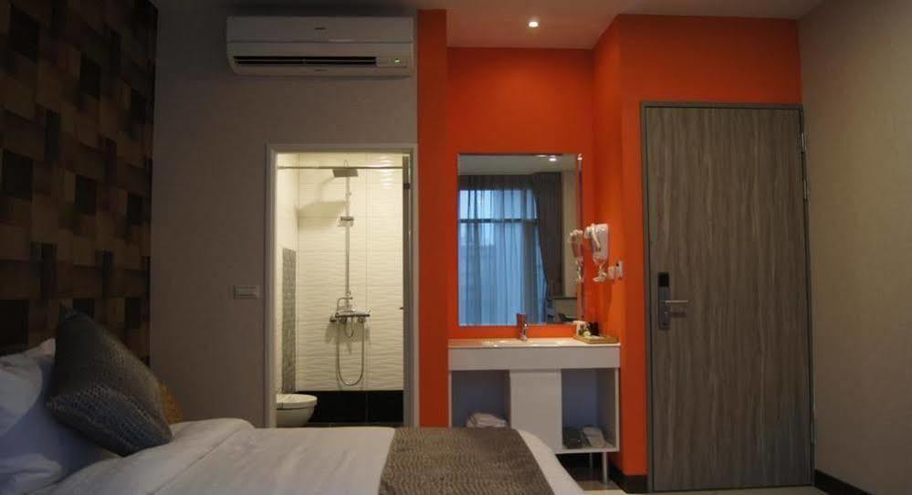 Boston Hotel Chiayi City Exterior foto