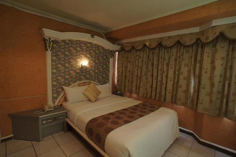 Boston Hotel Chiayi City Exterior foto