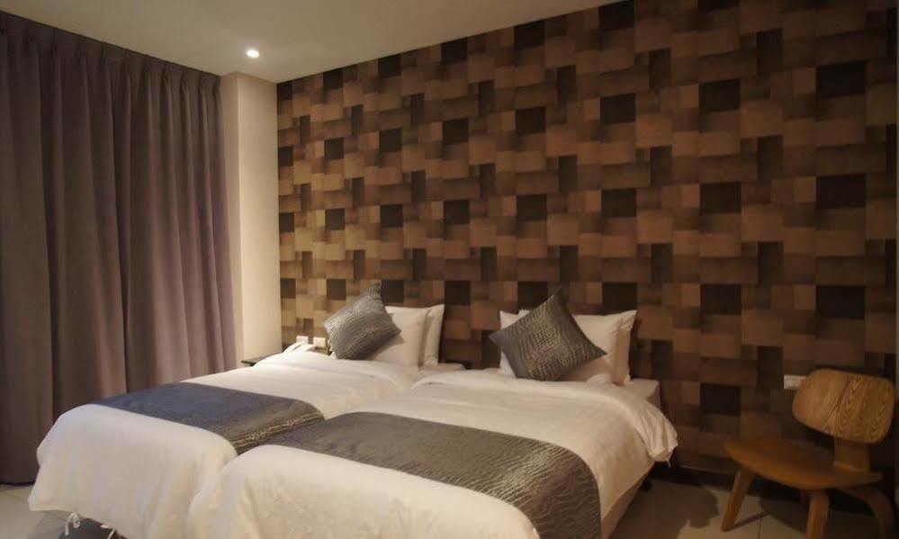 Boston Hotel Chiayi City Exterior foto